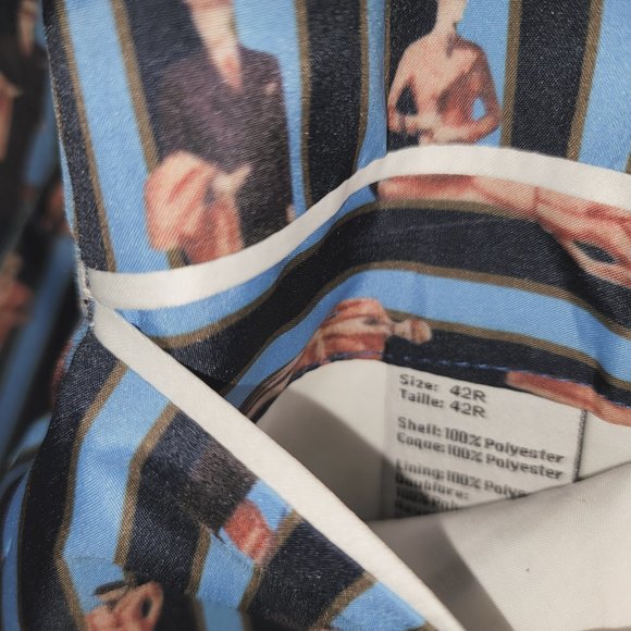 White Blazer - Picture 3 of 4